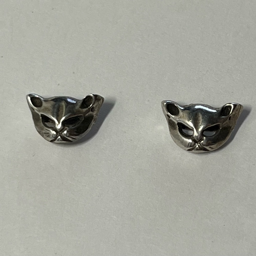 Silver plated cat earrings